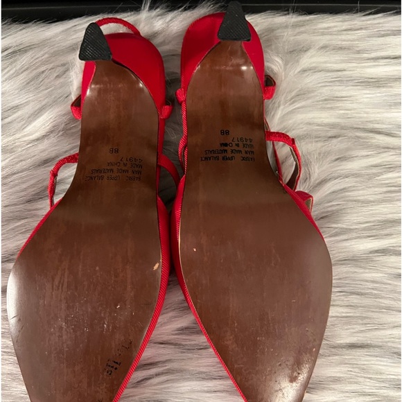 🎁 Unlisted Ladies Red Fabric Strappy Sling Back “Great For Your Holiday Parties” - Picture 5 of 9